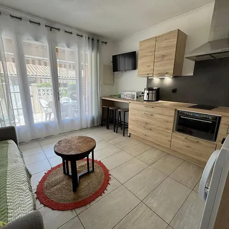 Апартаменты Terrasse De La Bergerie, 4 Personnes Avec Piscines *